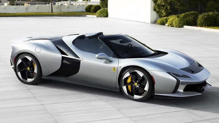 Ferrari HC25, la one-off da 720 CV che reinventa la F8 Spider