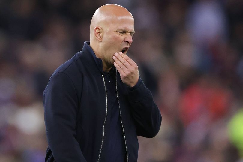Arne Slot cuts a frustrated figure