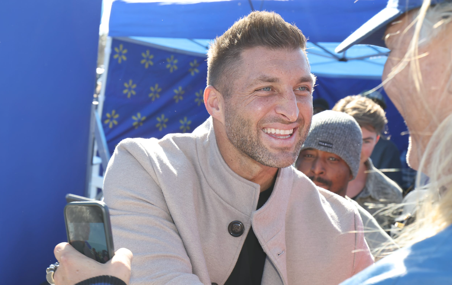 Florida legend Tim Tebow sends message to Morgan Wallen after the ...