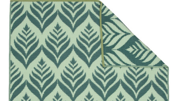 Aldi's $15 reversible outdoor rugs: Affordable styles for your patio