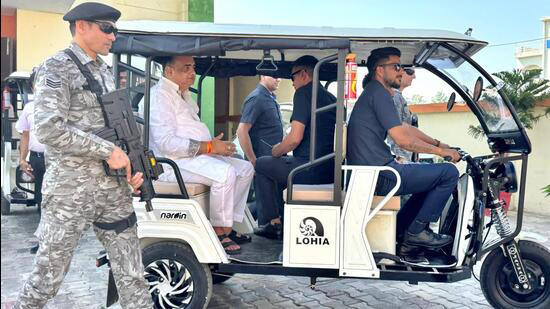 Rampur MLA replaces fleet vehicles with solar-powered e-rickshaws