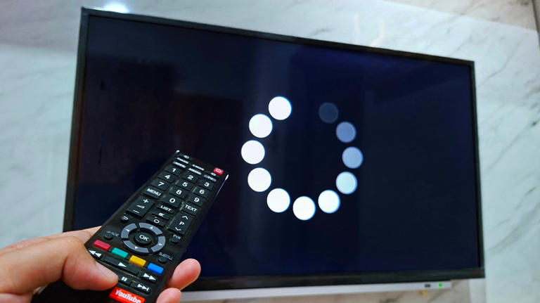 How often should you fully restart your smart TV?