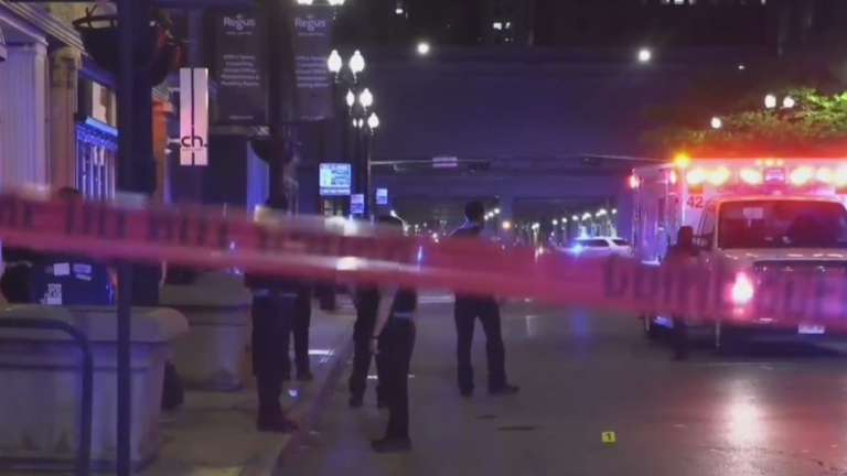 Two women shot during robbery in Chicago's West Loop