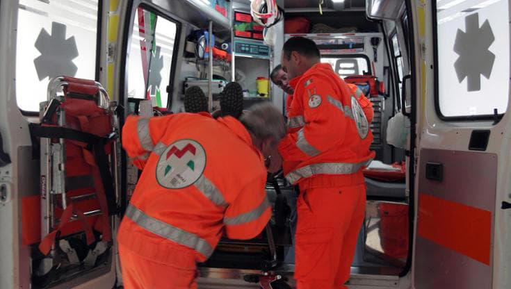 Taranto, bimba di due anni muore investita da un’auto in retromarcia ...
