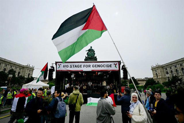 Miles de manifestantes protestan en Viena por la presencia de Israel en ...