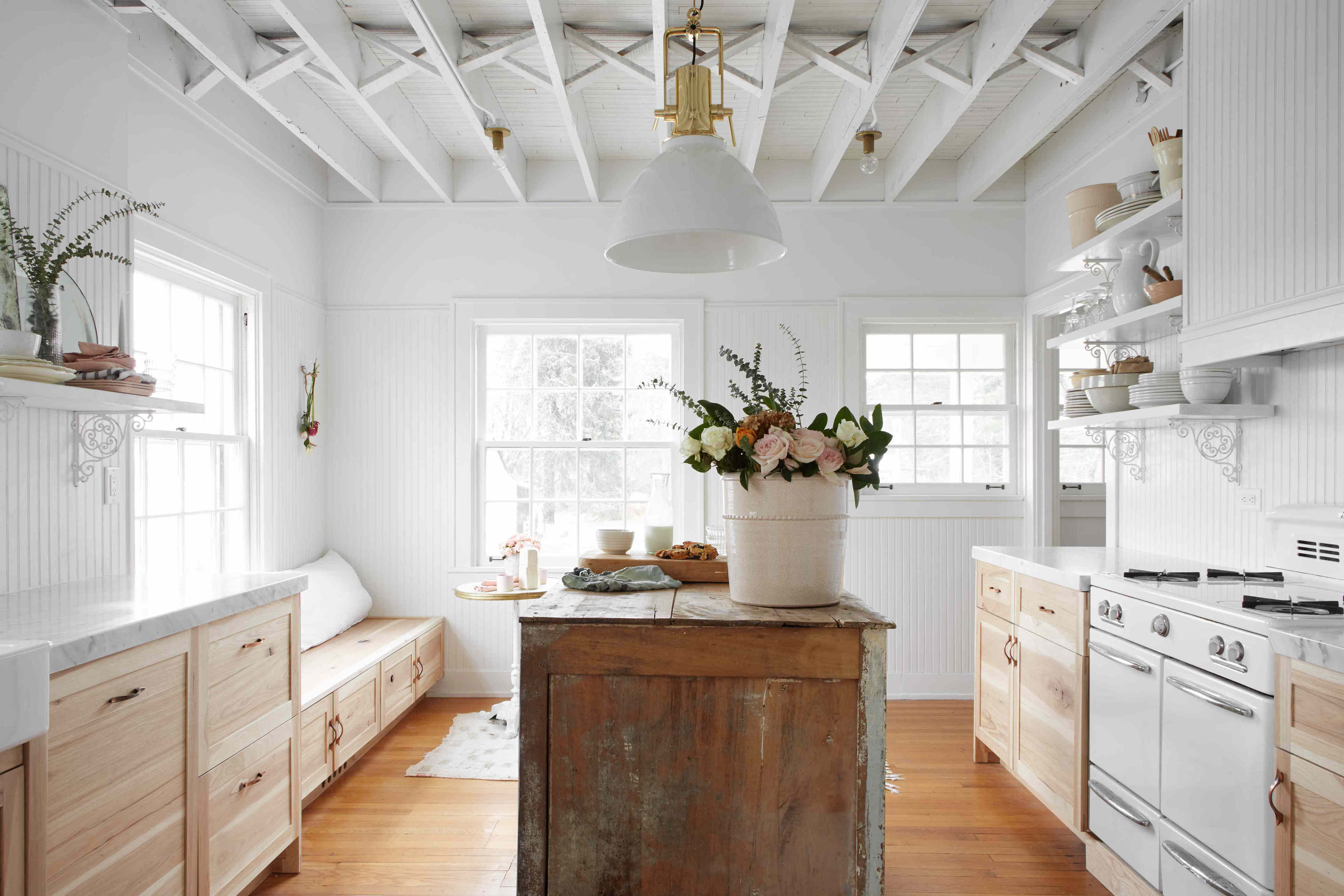 This simple countertop trick makes any kitchen look custom—and it could ...