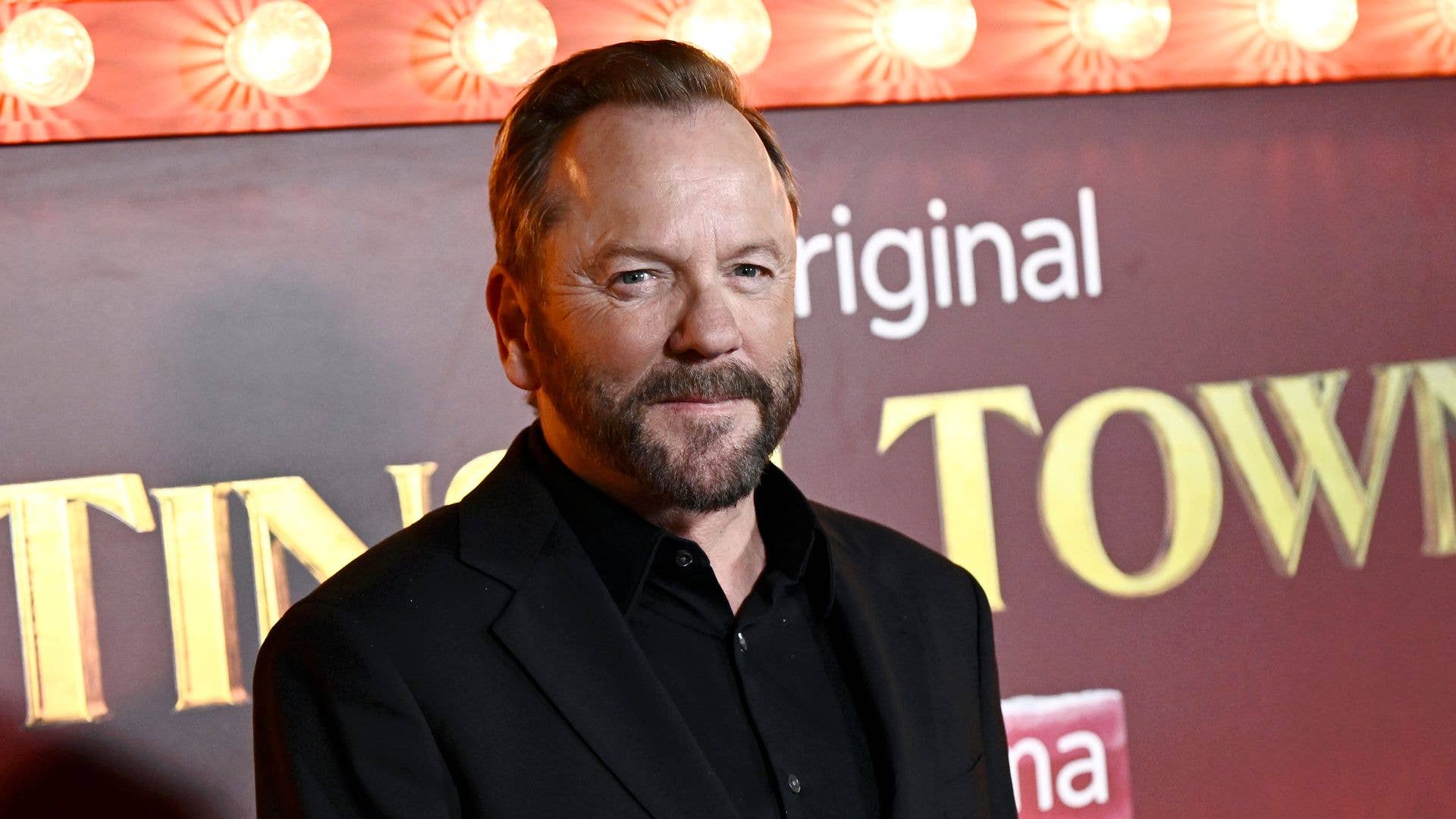 LONDON, ENGLAND - NOVEMBER 27: Kiefer Sutherland attends the "Tinsel Town" World Premiere at Vue Leicester Square on November 27, 2025 in London, England. (Photo by Gareth Cattermole/Getty Images)