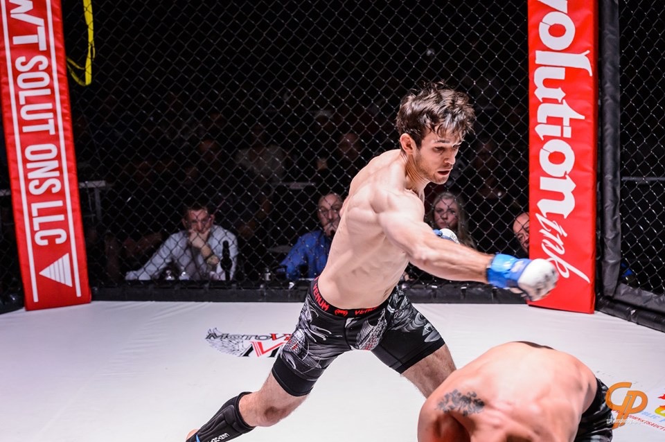 Cage fighting and special operations: MMA fighter and combat controller ...