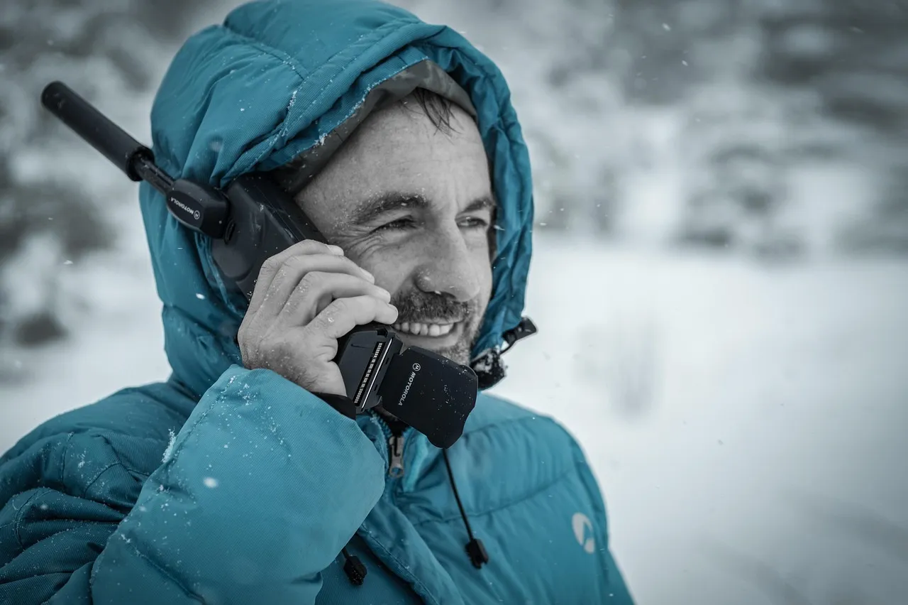 11 reasons you may want to hold onto your old weather radio