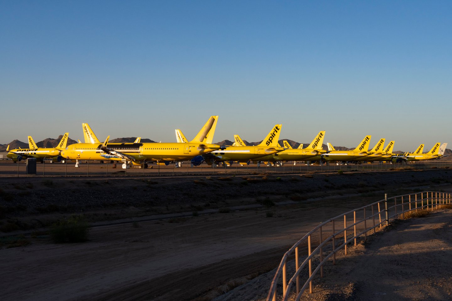 Aviões da Spirit estão a ser levados para o deserto