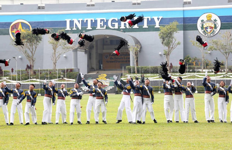 Marcos to PMA graduates: Remain loyal to Constitution
