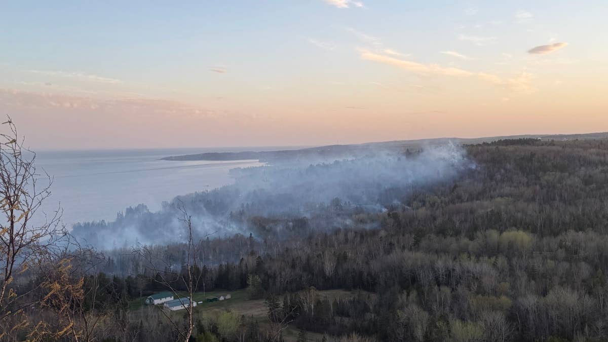 Properties destroyed, businesses close as North Shore wildfire nears ...