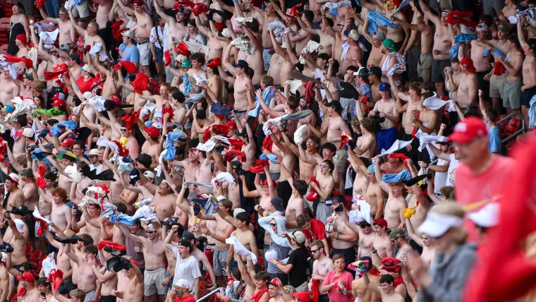 Shirtless club baseball team starts wave of 'tarps off' at Cardinals ...