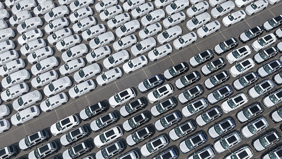 Stellantis and Dongfeng sign €1B Wuhan EV production deal