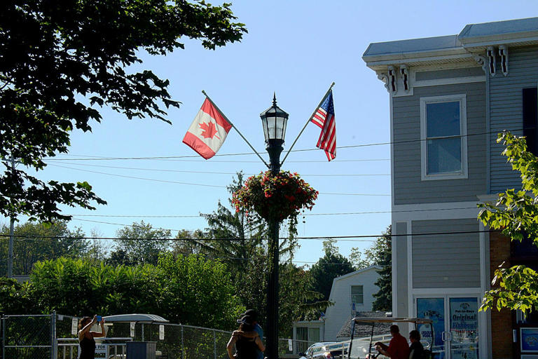 The Canadian snowbird exodus explained: Politics, insurance, and a weak ...