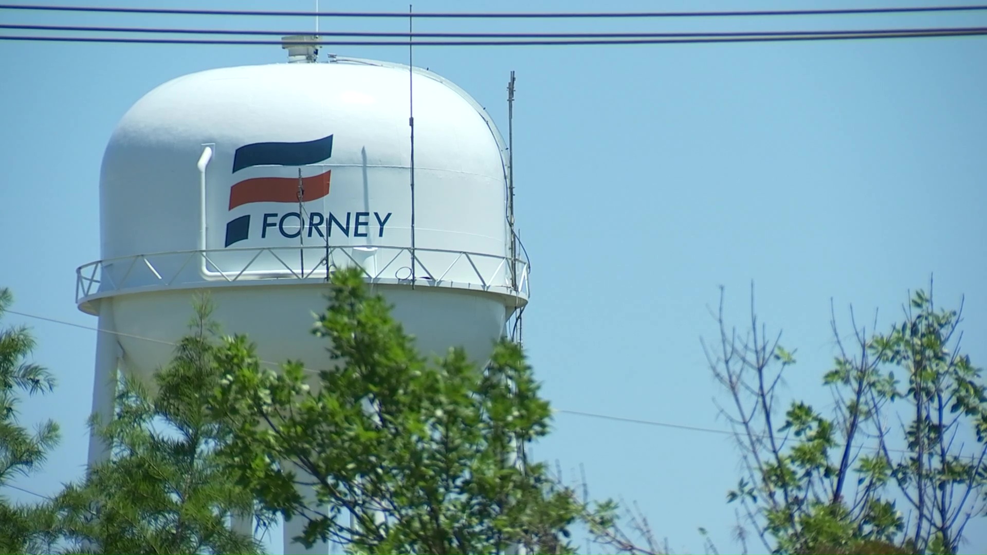 Three off-duty police officers injured in Forney plane crash, according ...