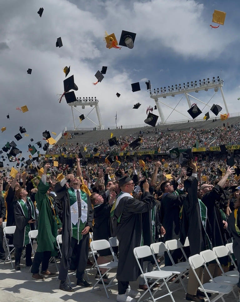 More than 6,000 CSU graduates join together for campuswide celebration