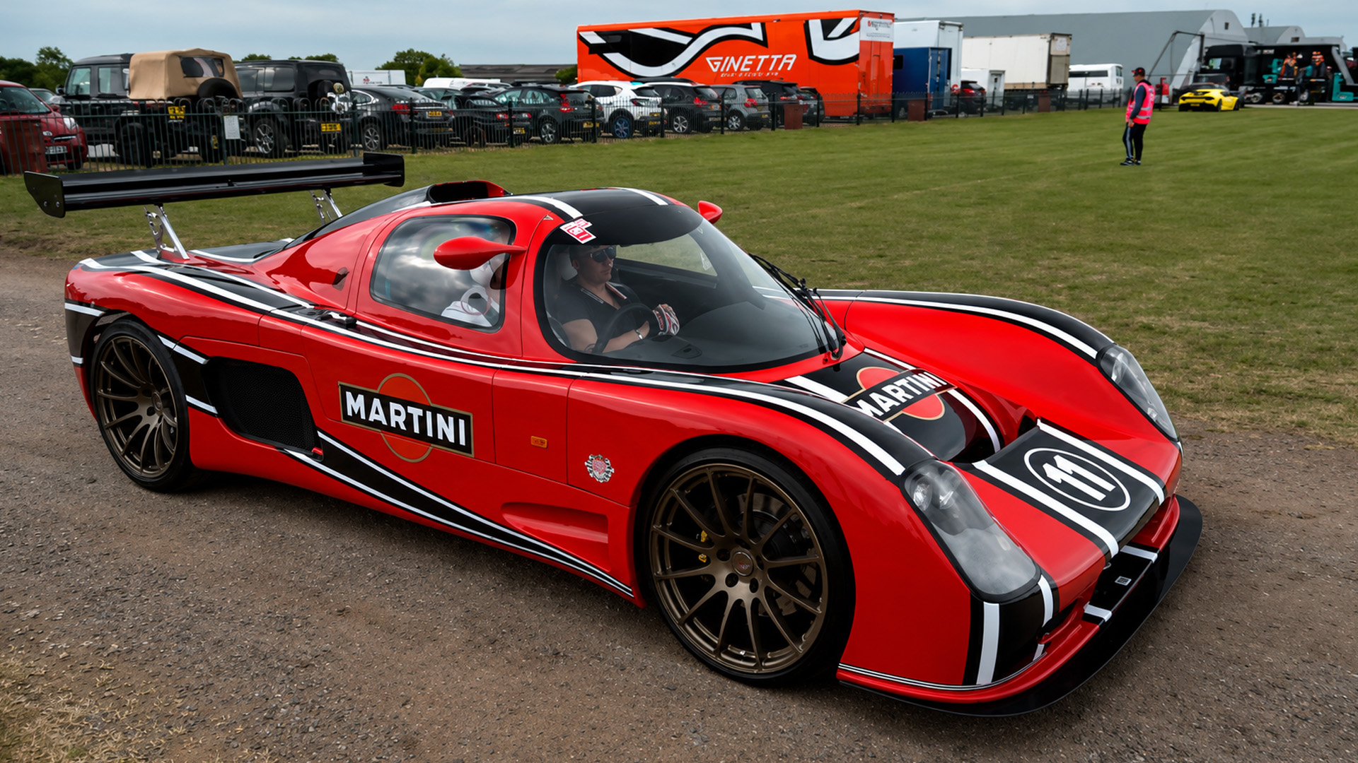 Ultima GTR brings race car energy to the car show