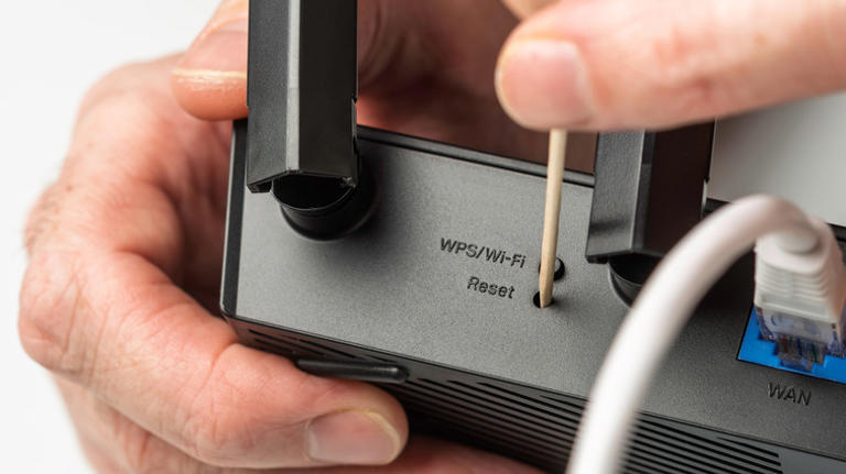 When to unplug and when to reset your router