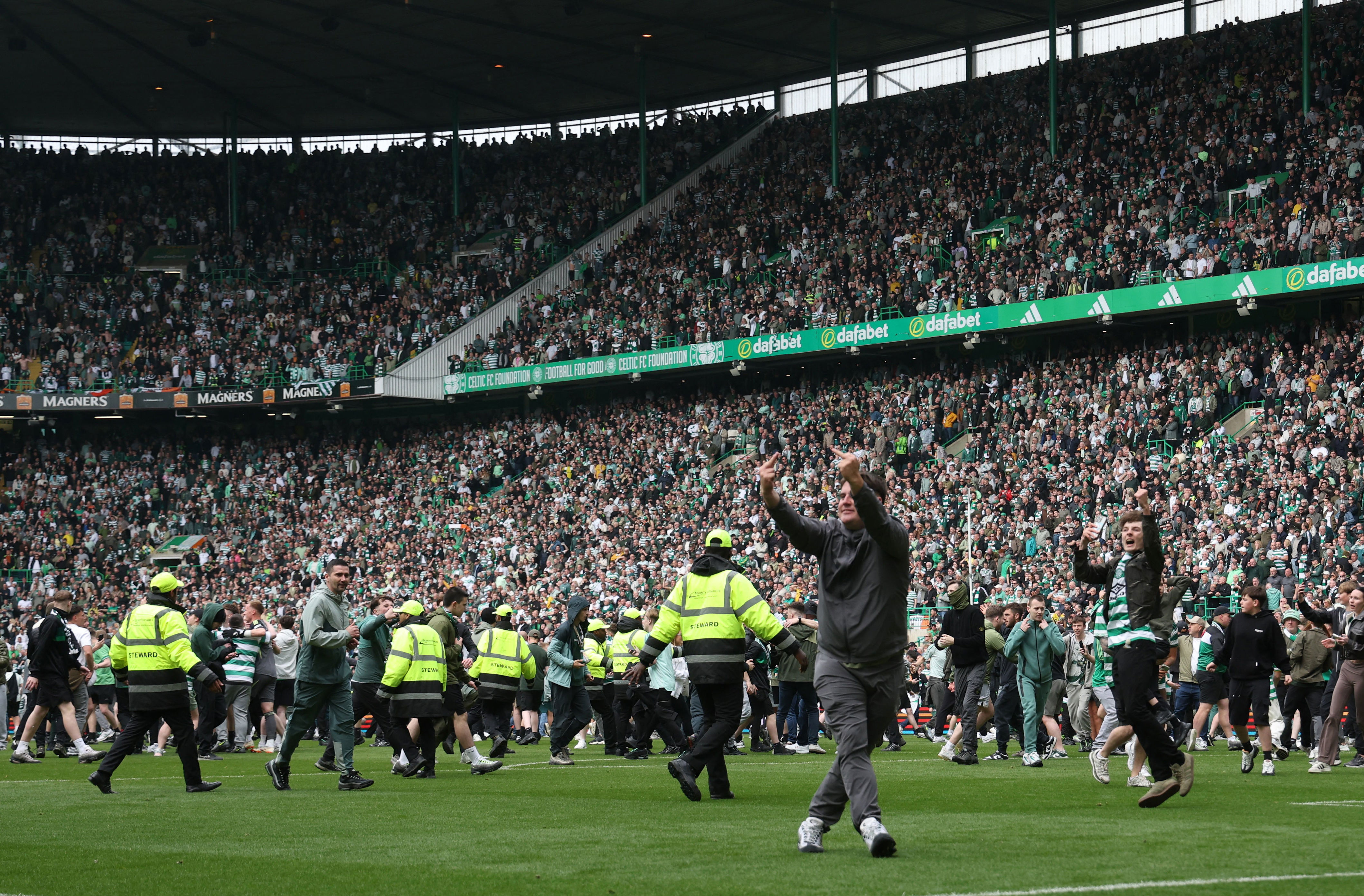 A disgrace for Scottish football: Hearts in shameful scenes