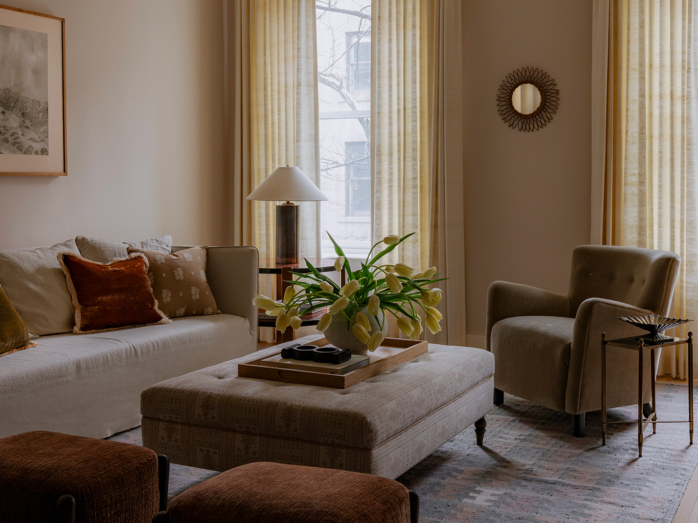 This designer undid a historic brownstone’s developer remodel with warm ...