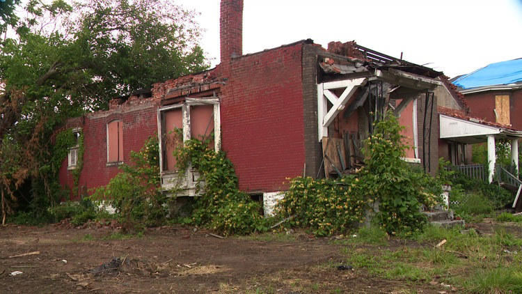 'Like a Katrina story': One year later, north St. Louis families ...