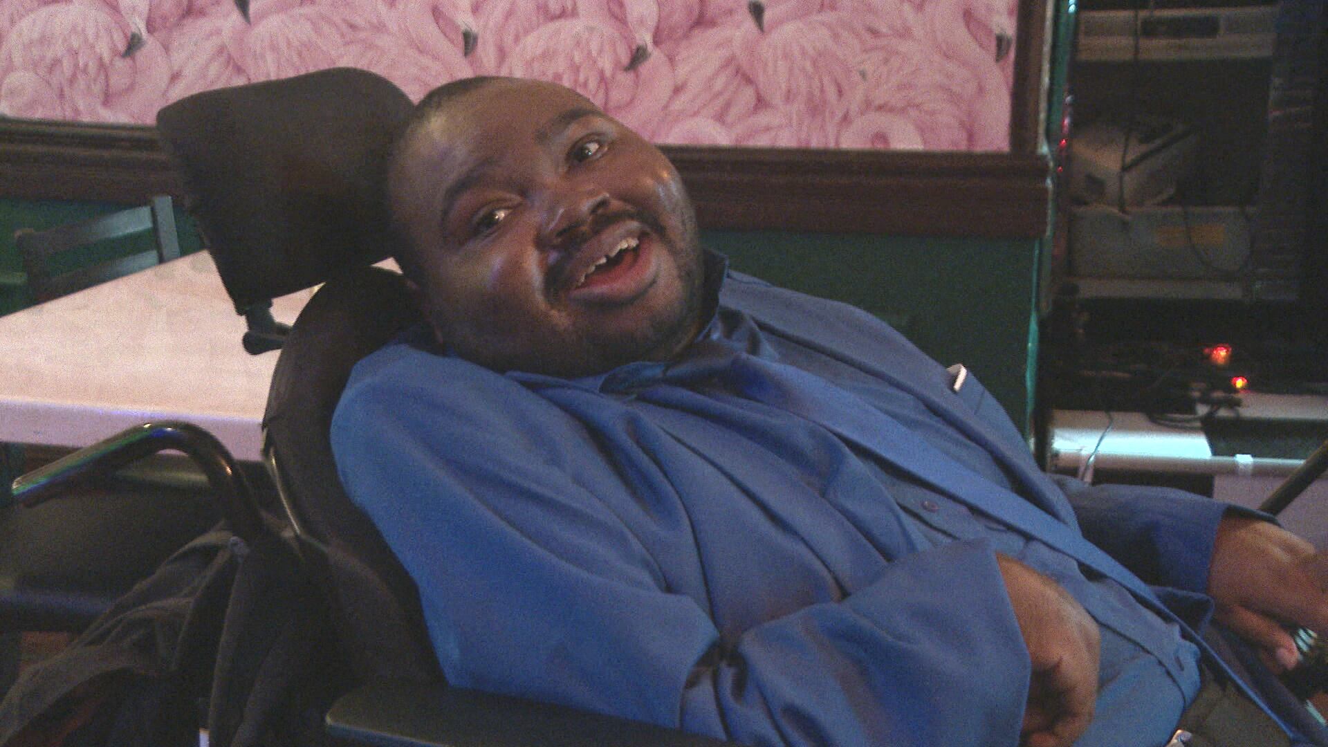 Milwaukee rapper with cerebral palsy brings message of perseverance to ...