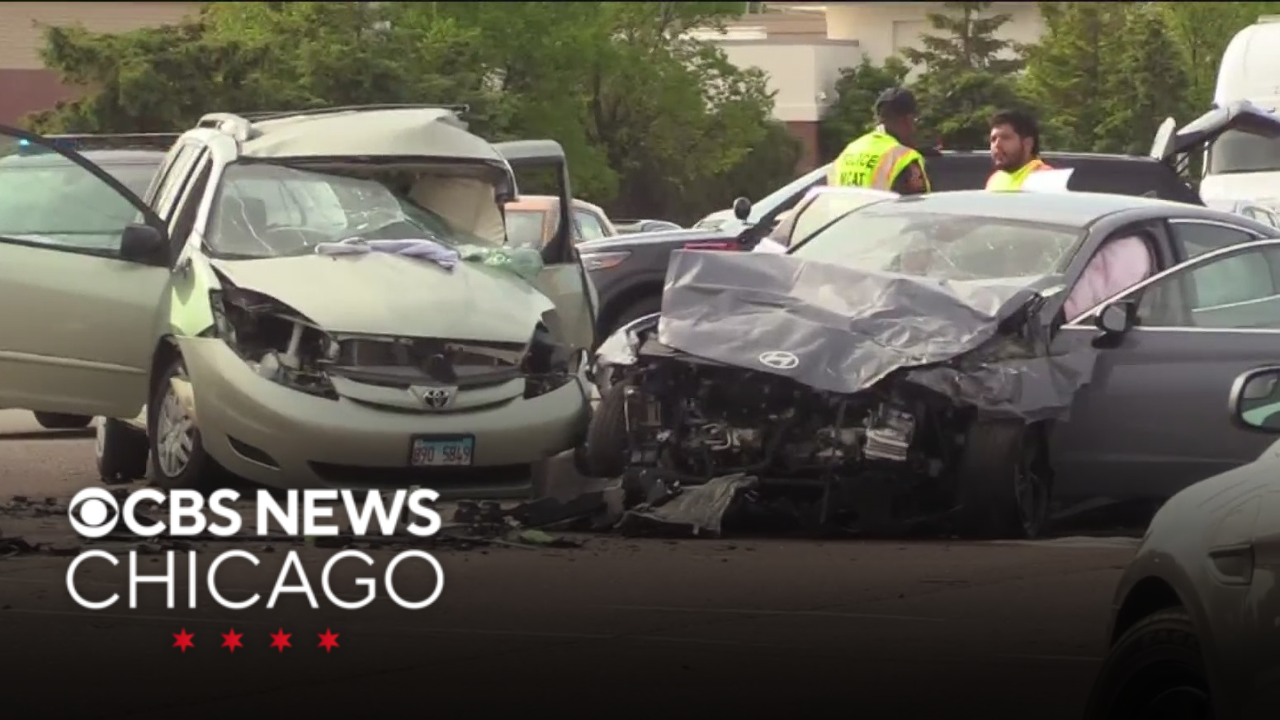 2 killed, 1 hurt in Highland Park crash
