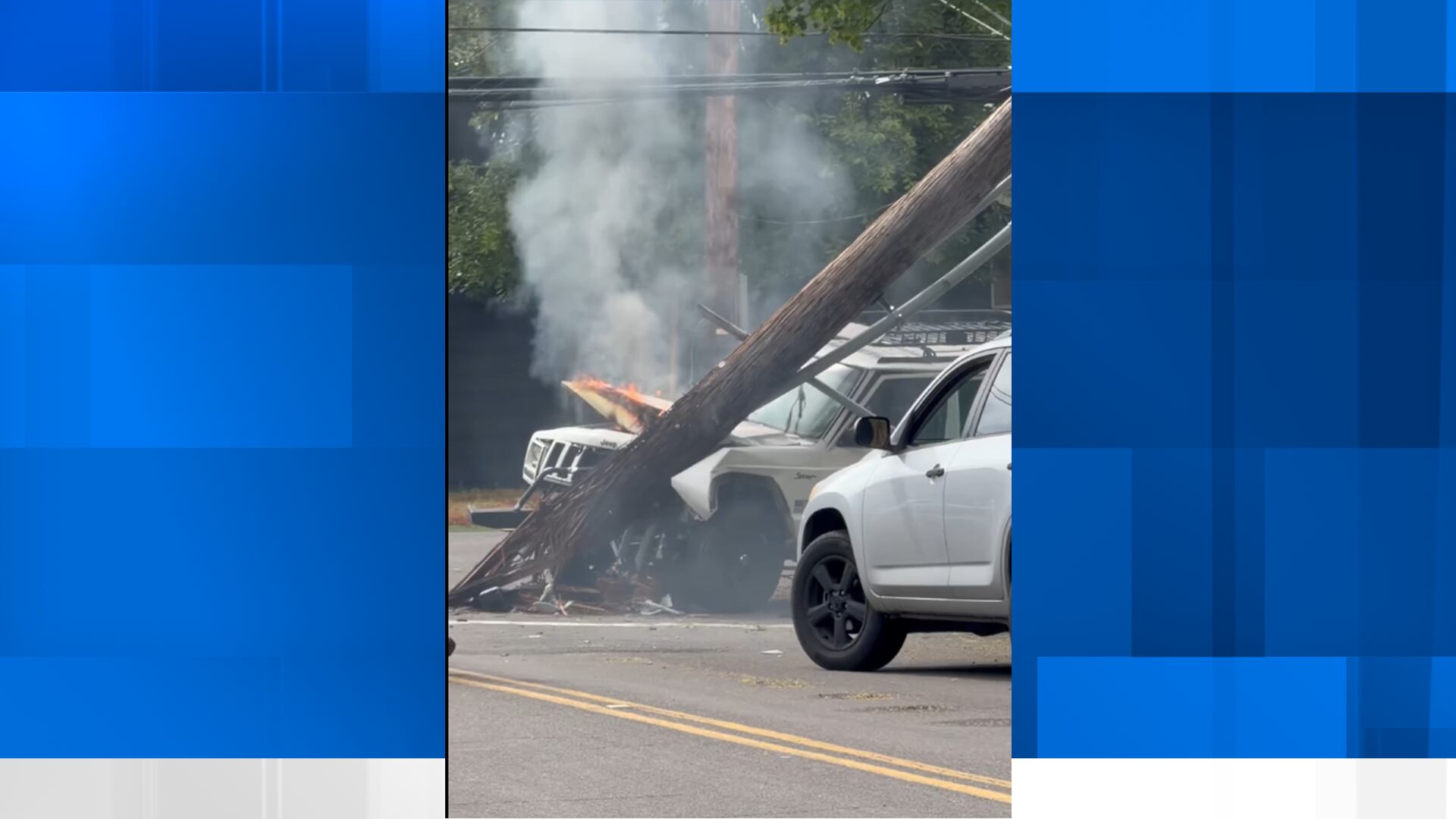 Neighbors lose power after Jeep crashes into utility pole in NE Hillsboro