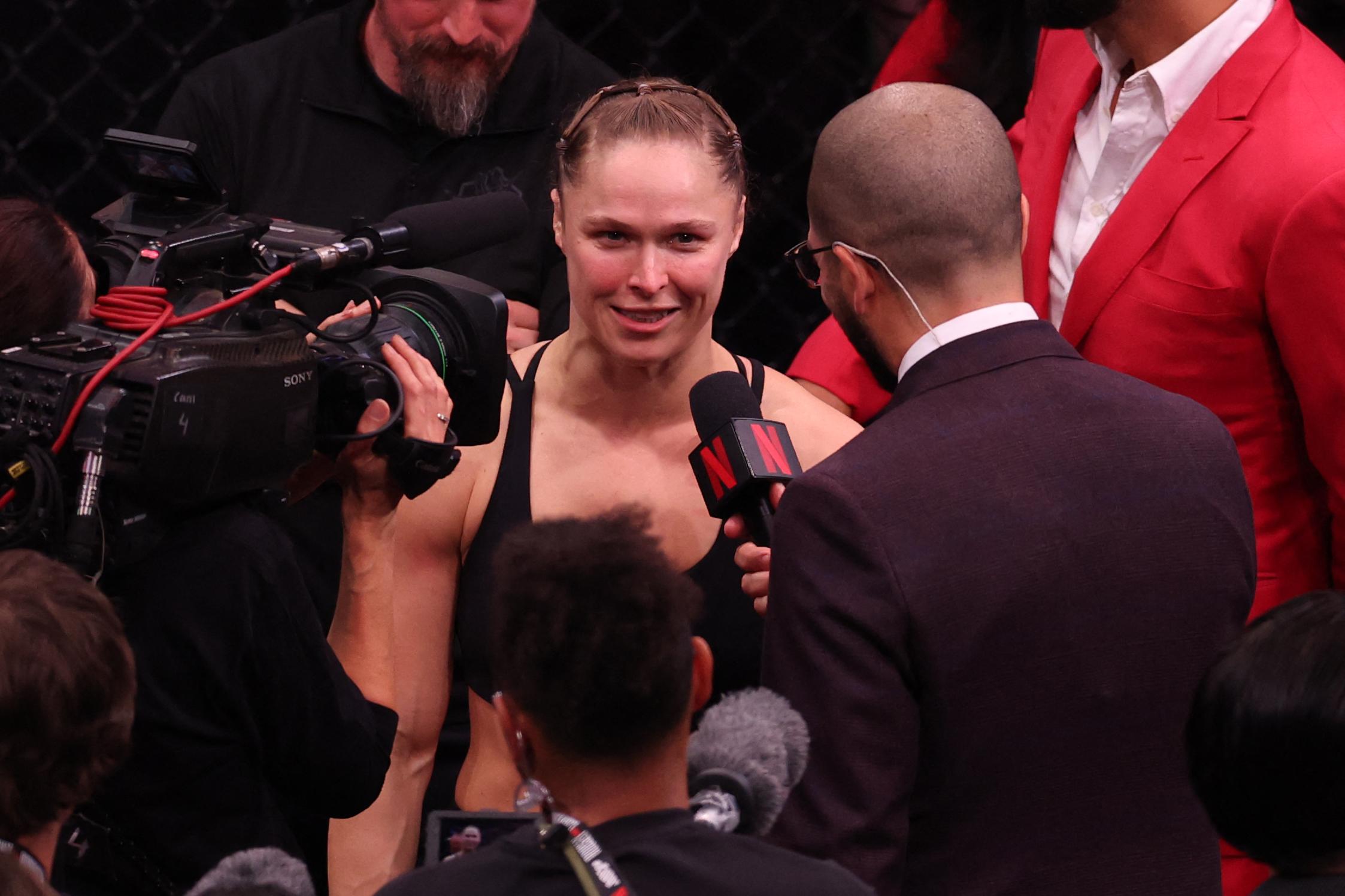 ‘Glad I didn’t have to pay for that’: Pros react to Ronda Rousey’s ...