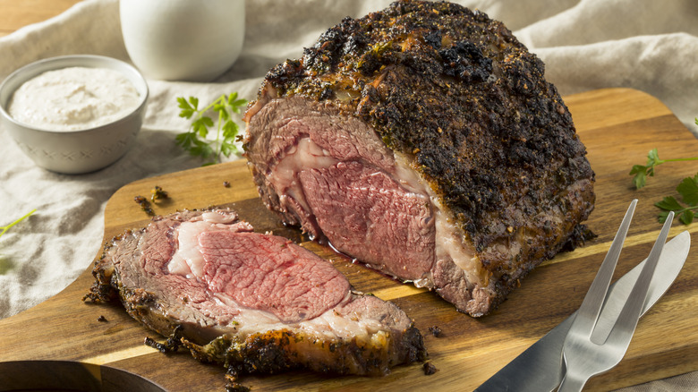 Make prime rib like a pro with this common condiment