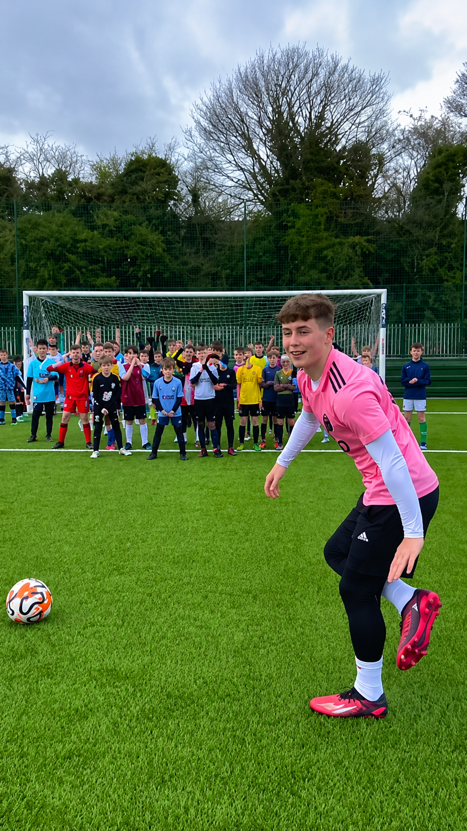 100 kids face one penalty keeper challenge