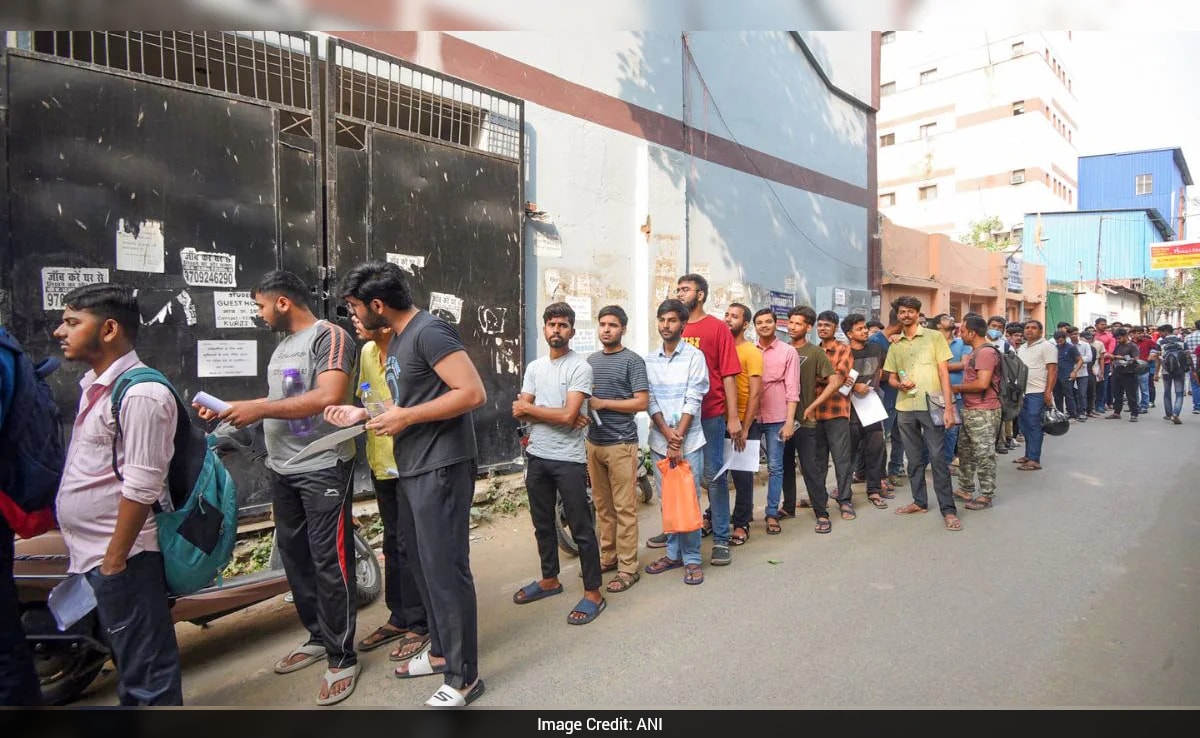 JEE Advanced 2026 exam today: Check shift timings, dress code, and ...