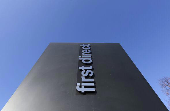 First Direct offers free £175 to switch as Lloyds and Halifax close