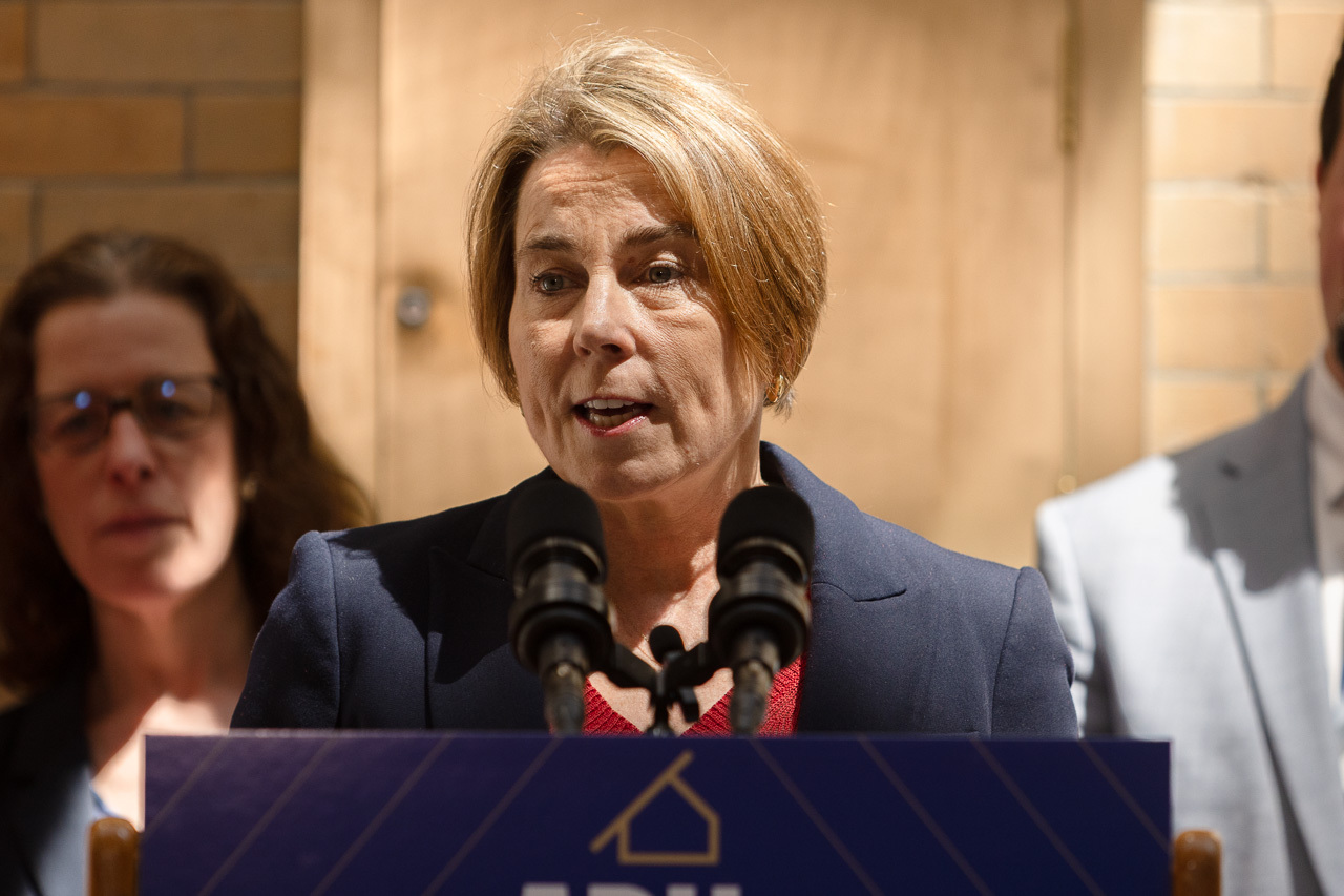 Healey, DOJ spar over ban on ICE obtaining undercover license plates