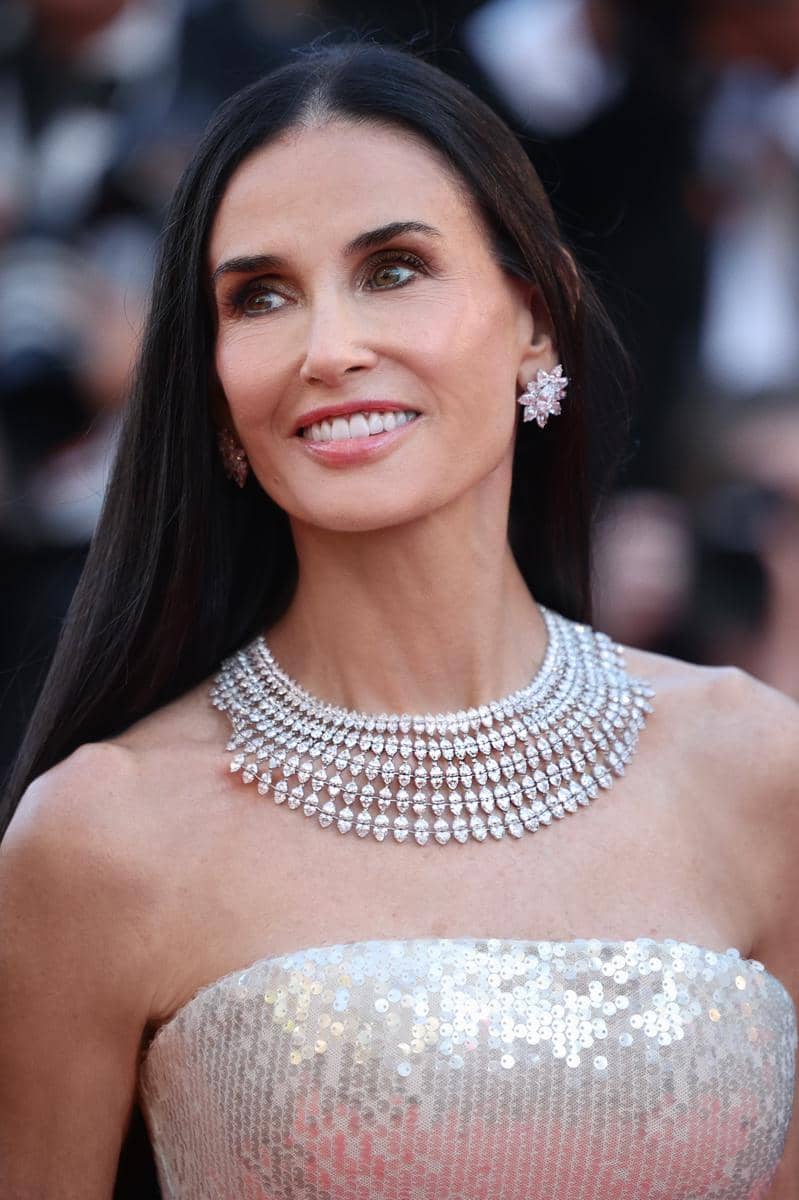 Tampilan seleb di opening Cannes 2026 dengan perhiasan Chopard