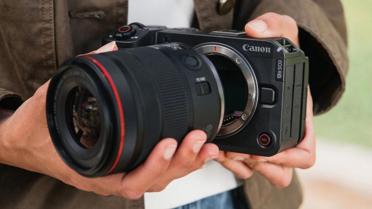 The Canon EOS R6 V and the Sony A7R VI are here and I'm excited for one