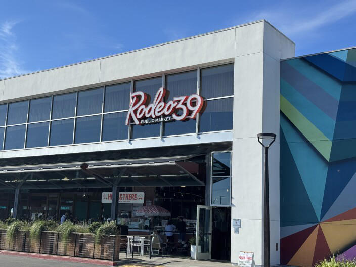 4 food halls in Southern California serving up more than just good eats