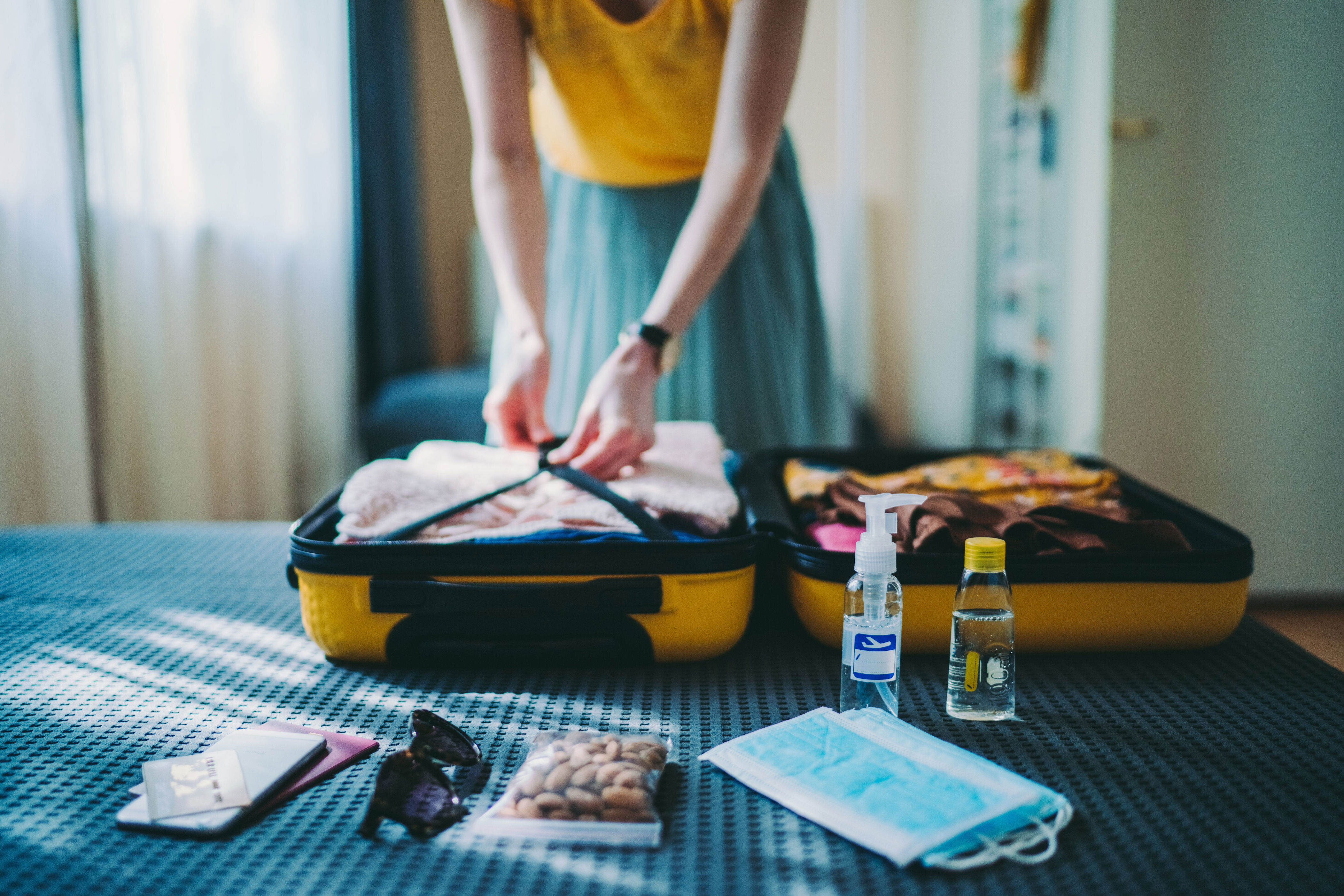 12 things doctors always do when they travel to avoid getting sick