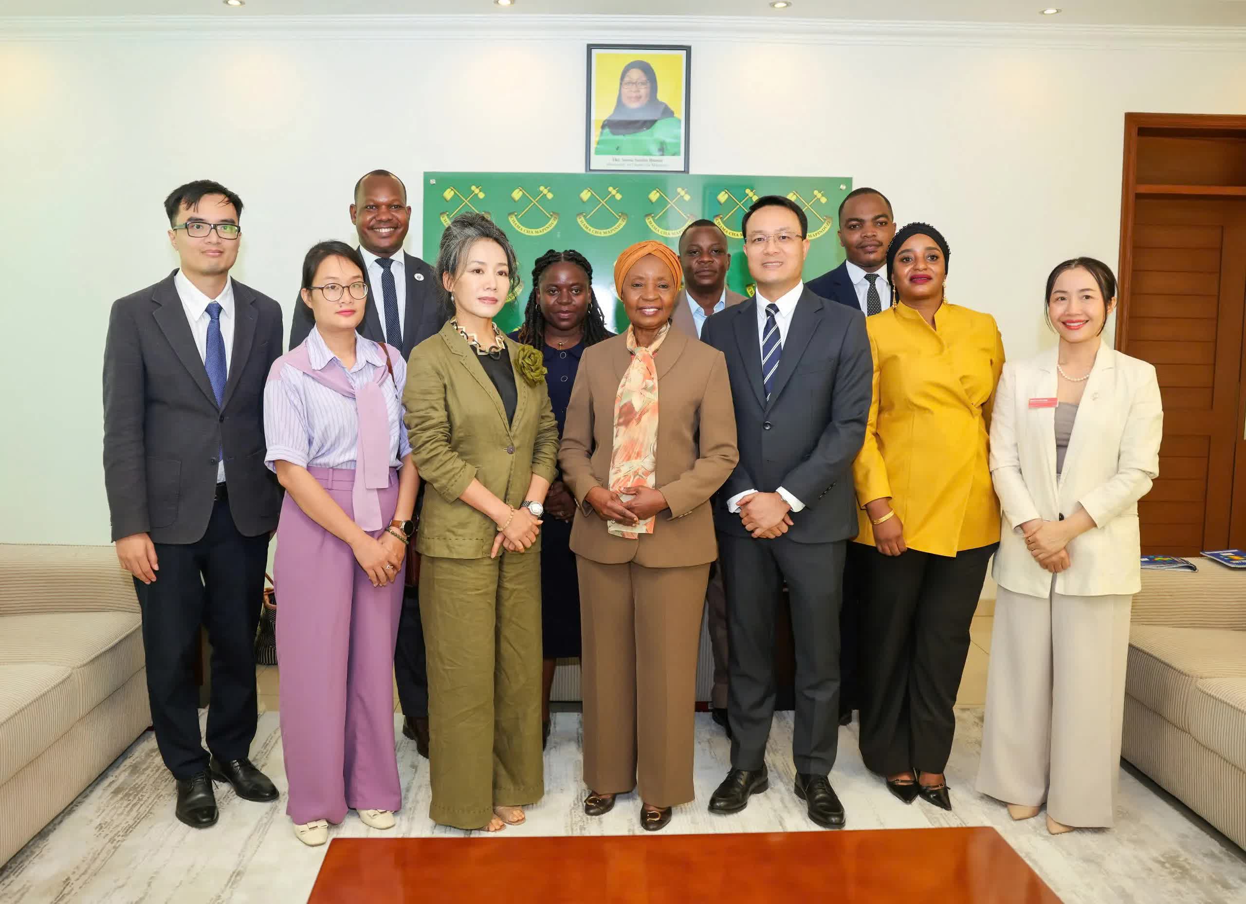 Việt Nam-Tanzania thúc đẩy hợp tác Đảng, mở rộng kết nối toàn diện