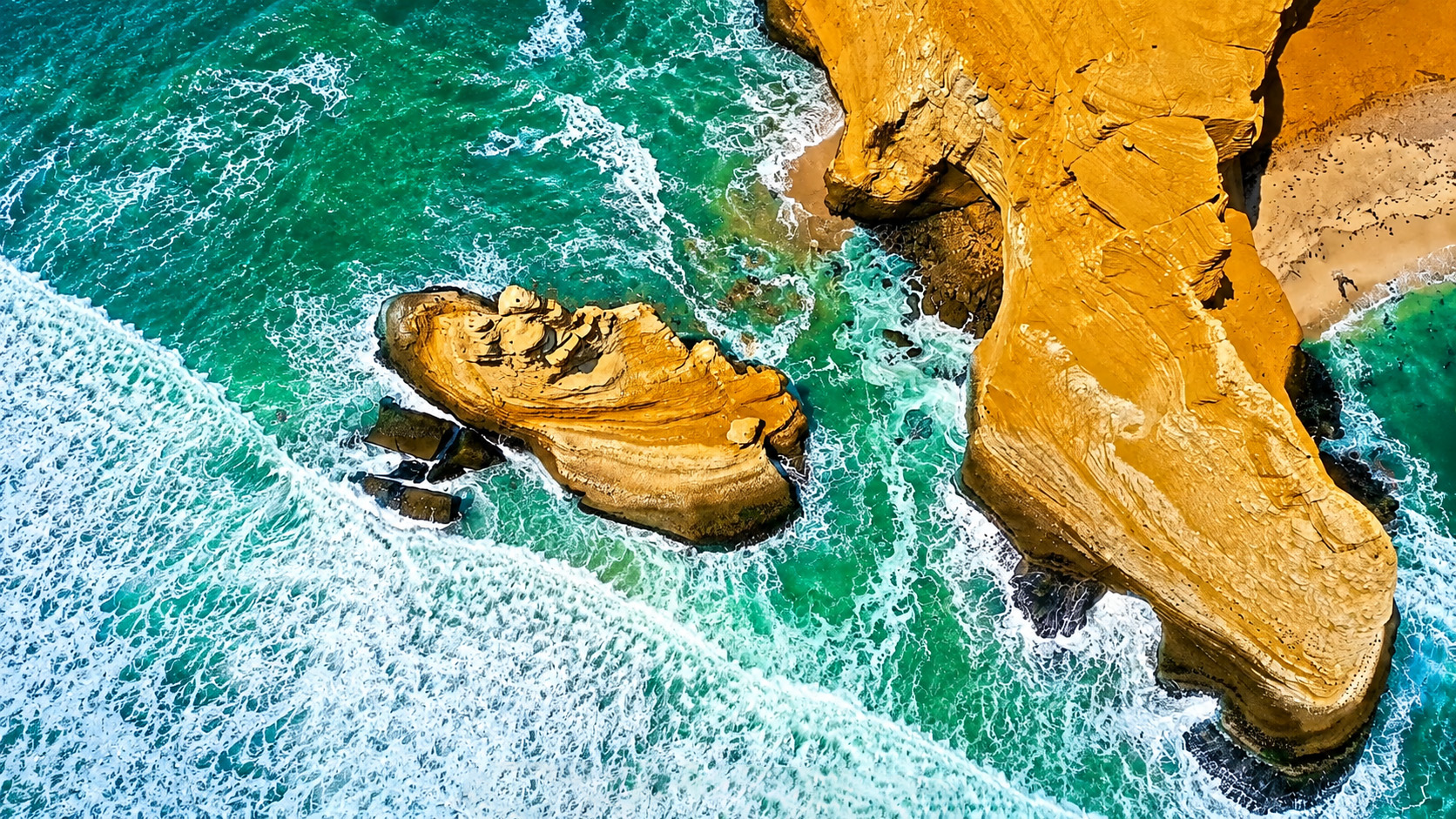 Paracas’ ocean-carved rock formation known as La Catedral