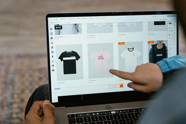 Ilustrasi jualan online