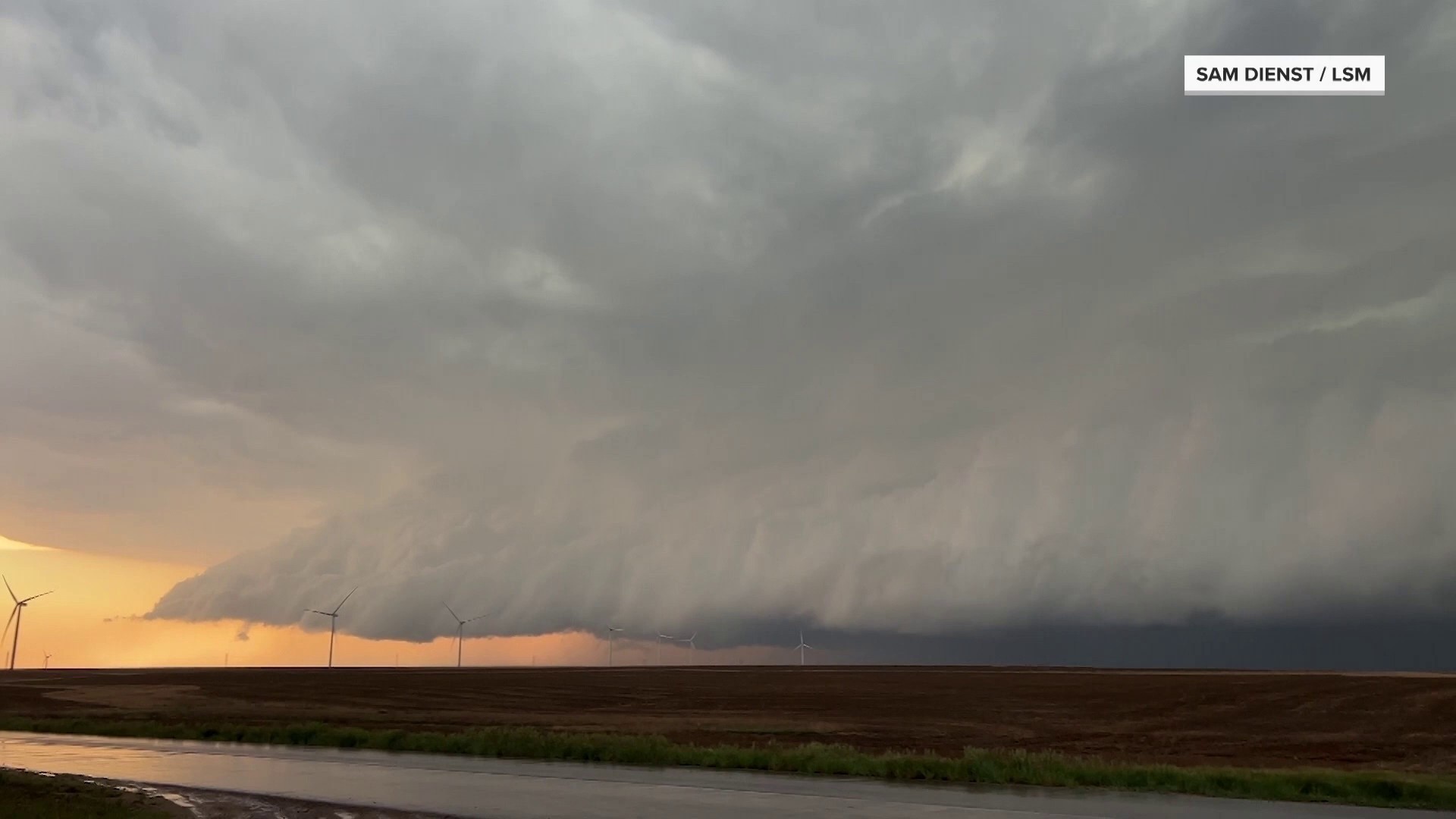 Extreme weather threatens more than 10M from Plains to Midwest