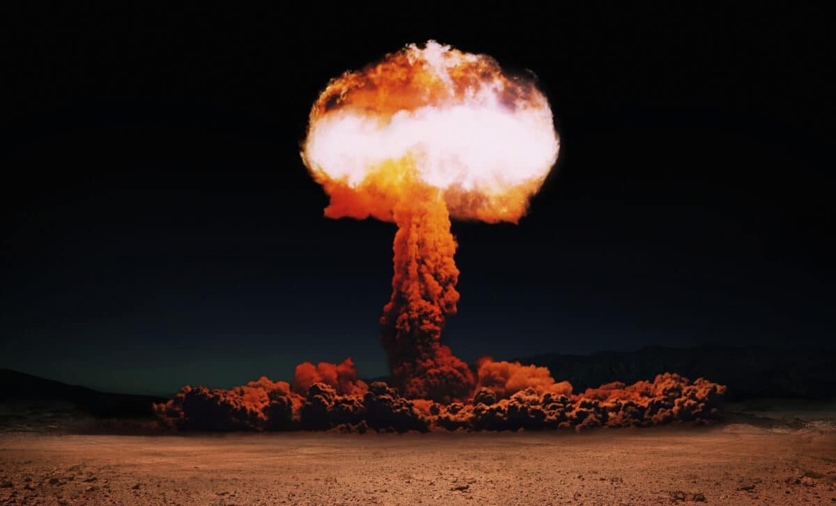 The sand that melted under the world’s first nuclear explosion revealed ...