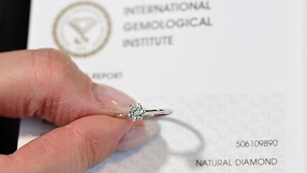 GIA or IGI grading — which suits you best
