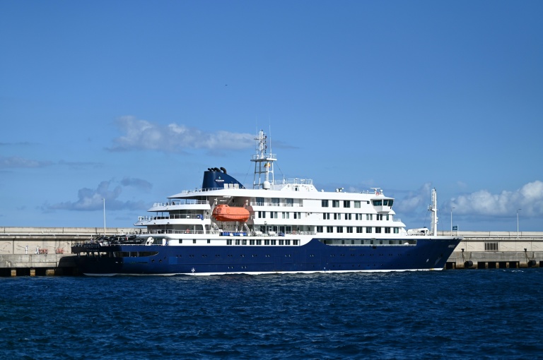 Hantavirus-hit cruise ship nears end of voyage, to dock in Rotterdam