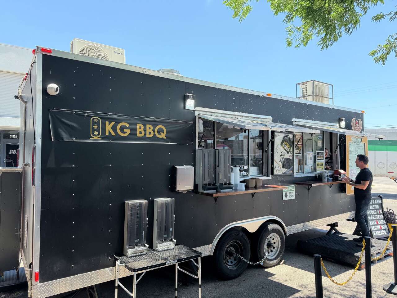 Central Texas BBQ set to receive star treatment in 2 Food Network shows