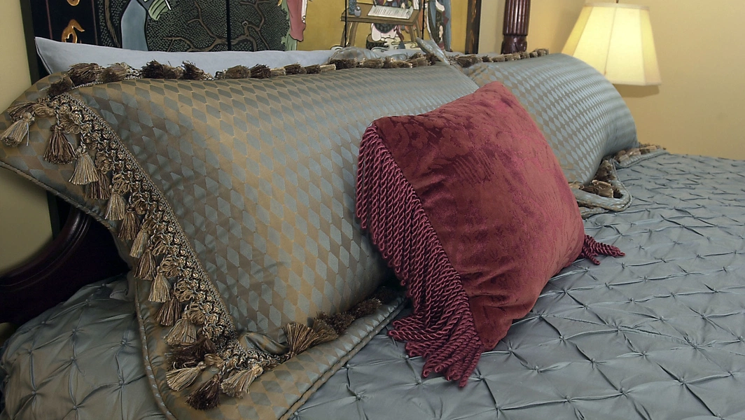 Experts say fabric quality outweighs thread count for cool sleep