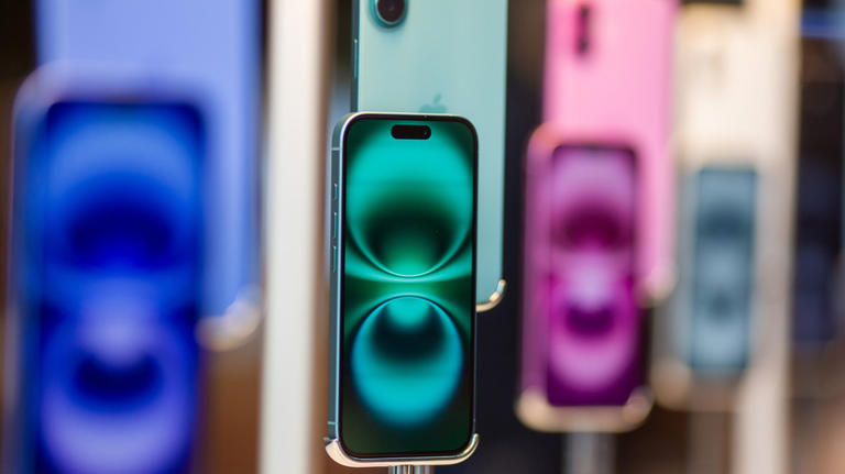 11 older iPhones still worth buying in 2026
