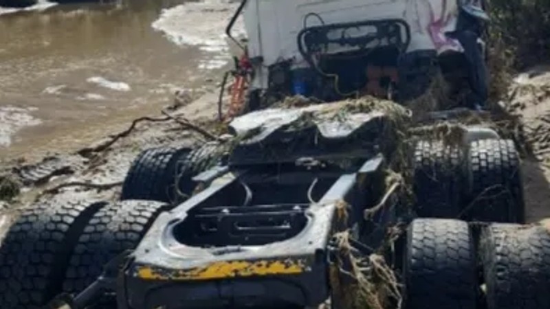 Pics | Desperate search continues for Durban driver swept away in Cape ...